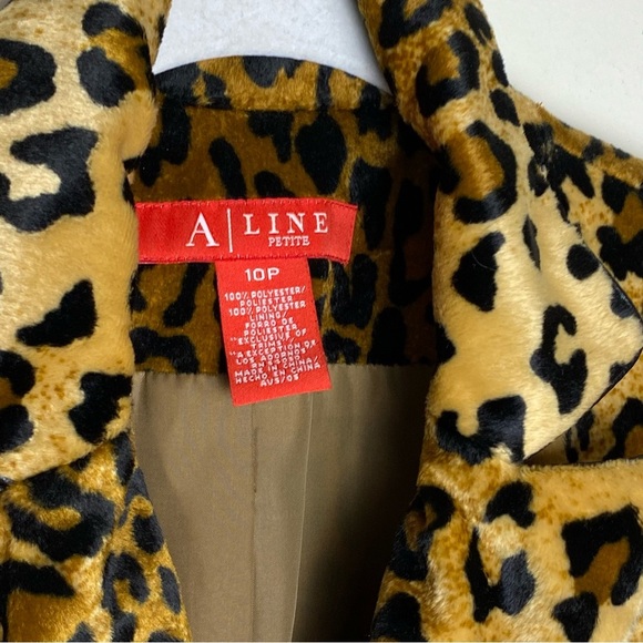 European Design, A Line, Leapard Blazer Size 10P - Picture 5 of 11